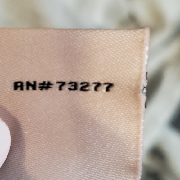 Juicy Couture " Love couture" high slit gray tee - Picture 13 of 13